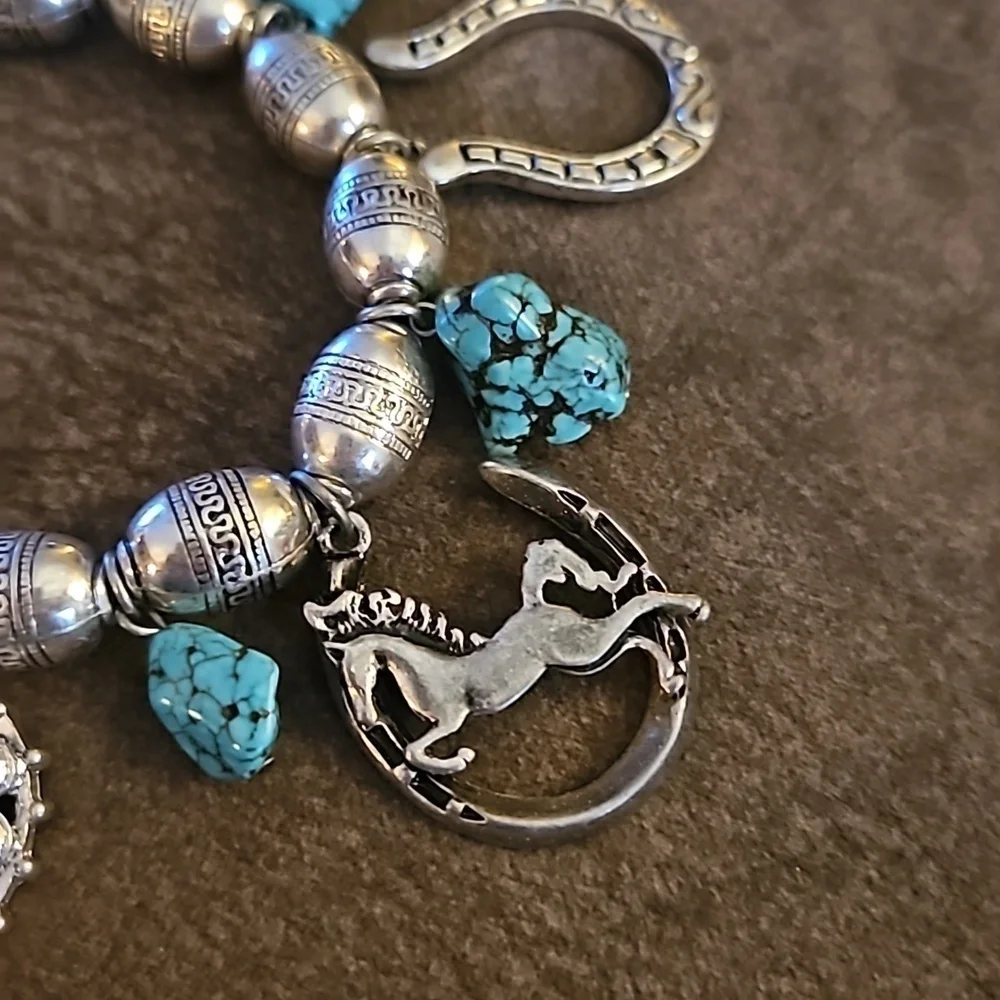 Cowboy Core Horseshoe Turquoise Western Metal Beaded Stretch Charm Bracelet - Picture 5 of 6